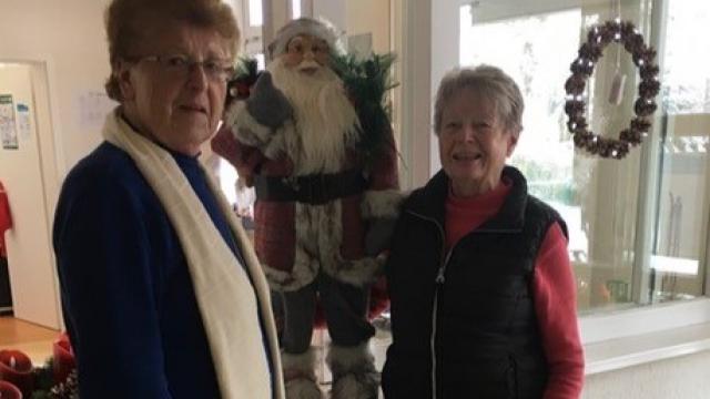 Backen und Basteln in der Tagespflege Duderstadt. | Foto: Caritas